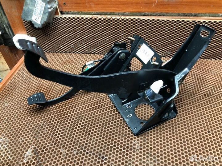 Педальный узел LADA Granta лифтбек 21127 2017