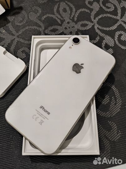 iPhone Xr, 64 ГБ