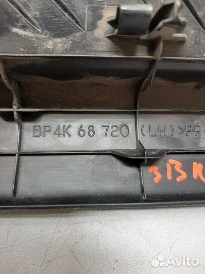 Накладка на порог внутренняя передняя левая Mazda