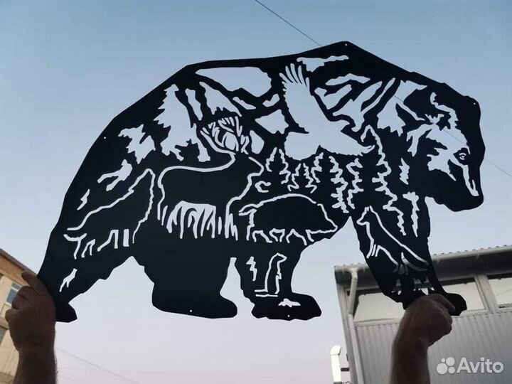 Картина из металла - тотем медведь