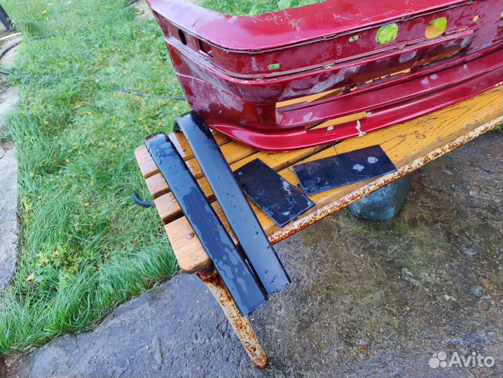 BMW E34 бампер передний с накладкой Zender