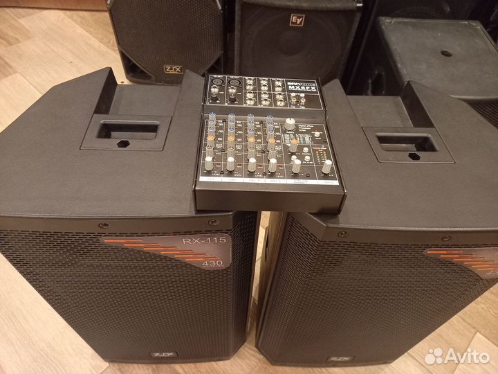 Комплект звукового оборудования