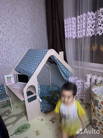 Детский игровой домик из дерева