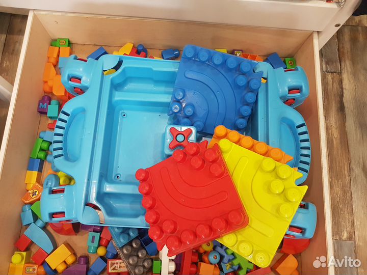 Конструктор Mega Bloks