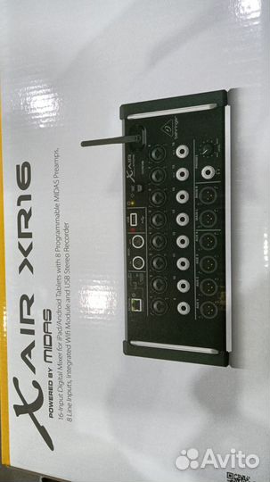 Микшерный пульт Behringer XR16