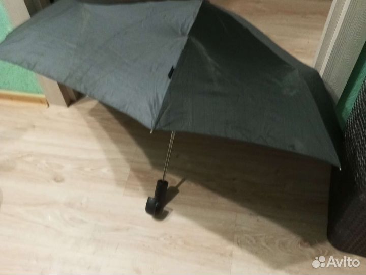 Зонт черный