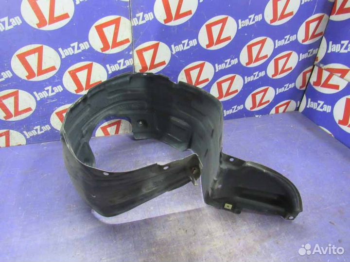 Подкрылок Toyota Vista Ardeo ZZV50 Перед Право