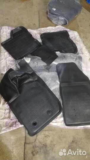 Комплект ковров Duster 4x4 салон + багажник