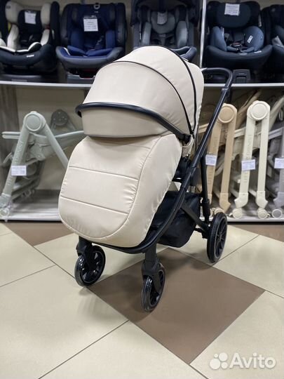 Лёгкая коляска с рождения KinderRiech Jung