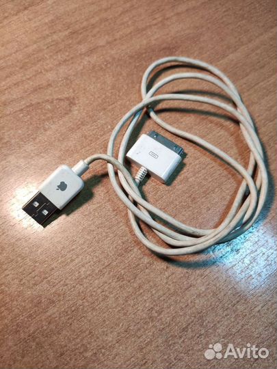 Шнур на iPhone 4