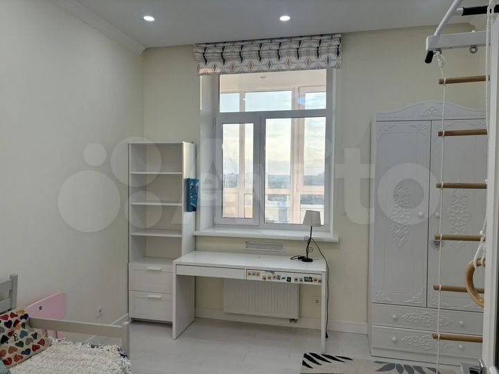 4-к. квартира, 91 м², 19/19 эт.