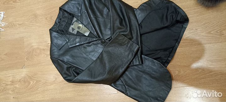 Кожаный пиджак женский