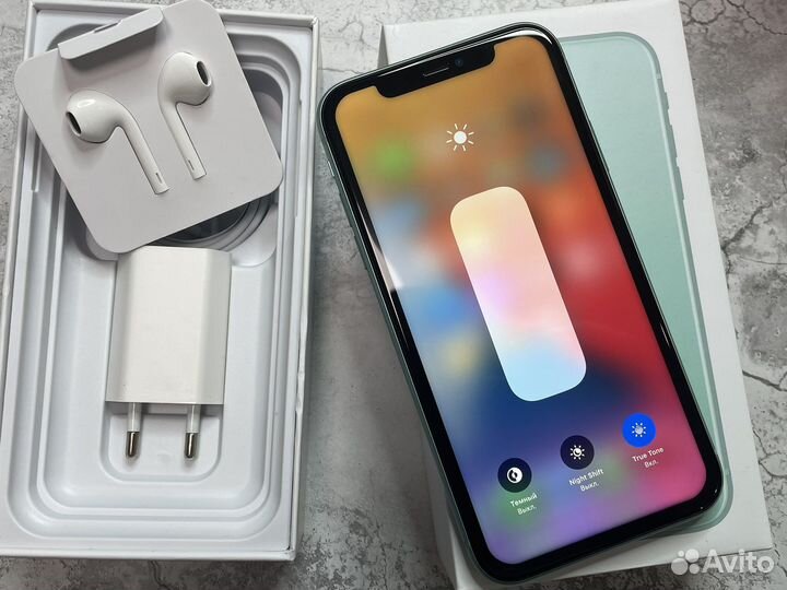 iPhone 11, 64 ГБ
