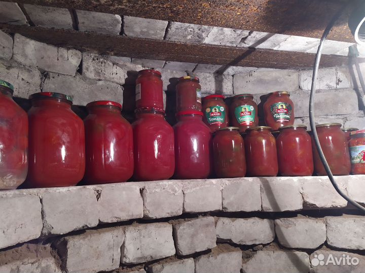 Огурцы, помидоры, соленья