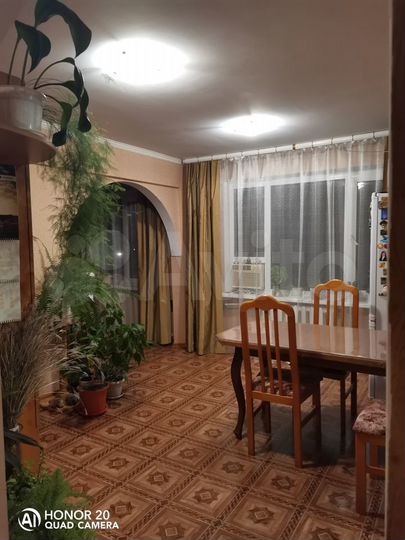 3-к. квартира, 79 м², 5/5 эт.