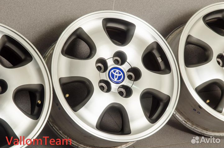 Лот KA6783 Оригинальные 16-е диски toyota