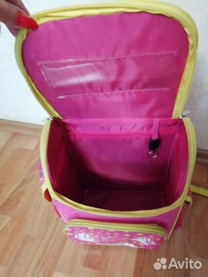 Портфель рюкзак школьный