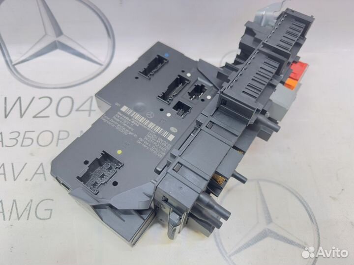 Блок предохранителей Mercedes W204