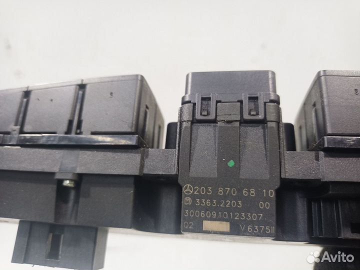 Блок кнопок Mercedes W203 C-class