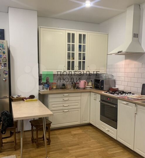 2-к. квартира, 48 м², 4/4 эт.