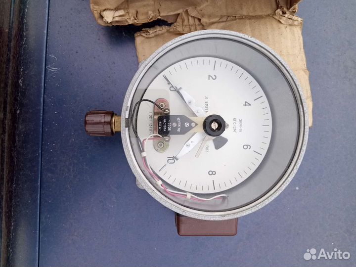 Электроконтактный манометры