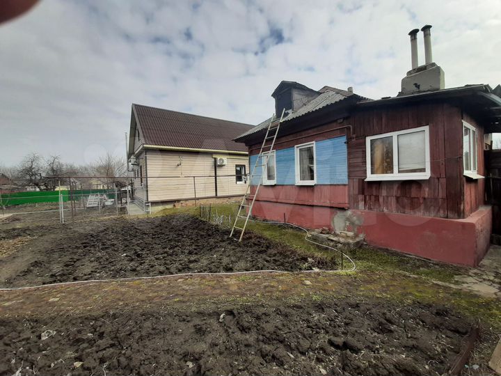 Дом 29,9 м² на участке 6 сот.