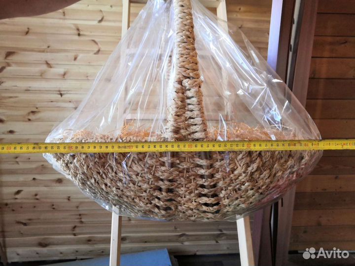 Корзина плетеная для подарков