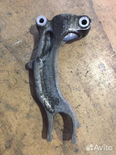 Вилка амортизатора правая Audi A5 8W8 2.0 DLV