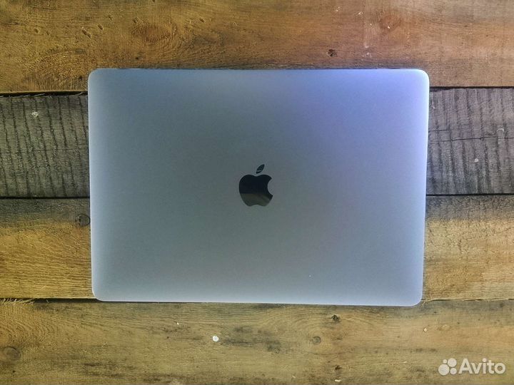 Macbook pro 13 2019 touch bar