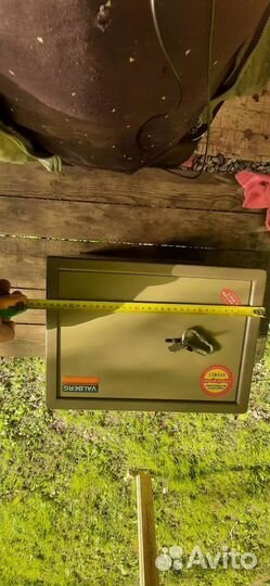 Сейф металлический