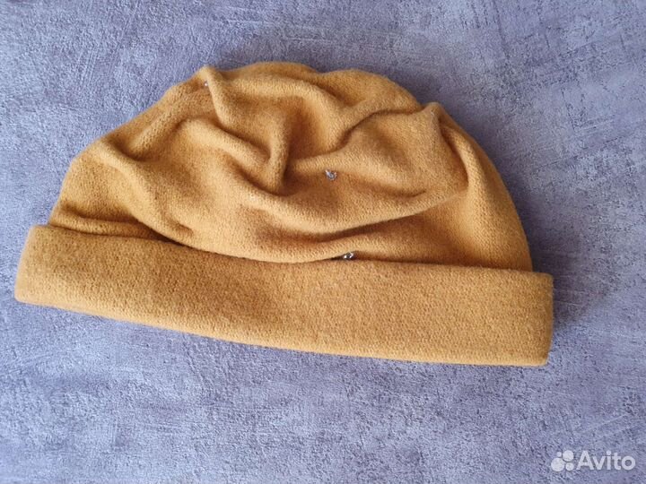 Береты женские из натур и искусств. норки и шерсти