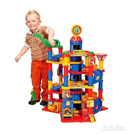 Парковка Полесье и почти метр высотой