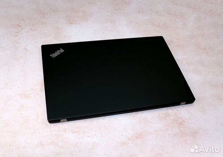 Thinkpad X1 Carbon 5th Gen i5-7300U/16Gb/256 Gb