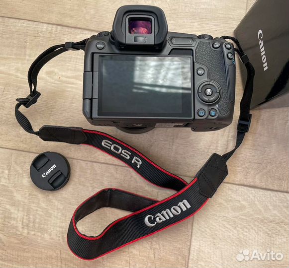 Беззеркальный фотоаппарат Canon EOS R
