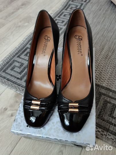 Женские туфли geronea