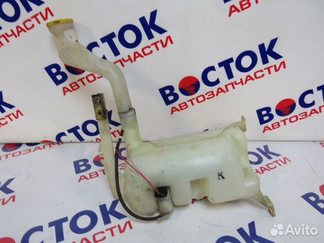 Бачок омывателя nissan laurel GNC34, GNC35