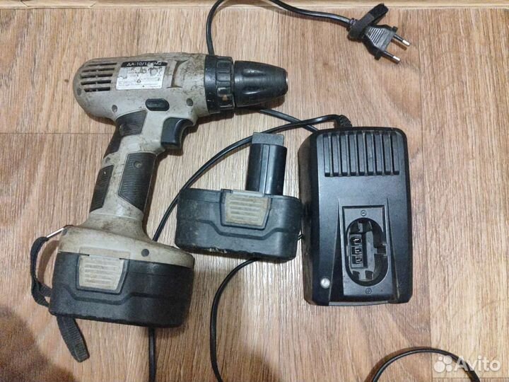 Зарядное устройство