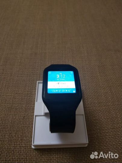 Продам Sony Smart Watch 3