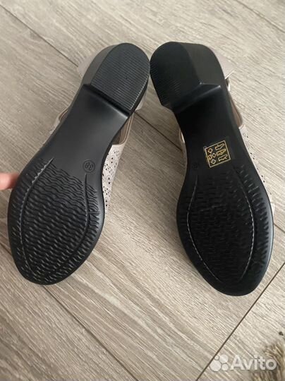 Женские туфли