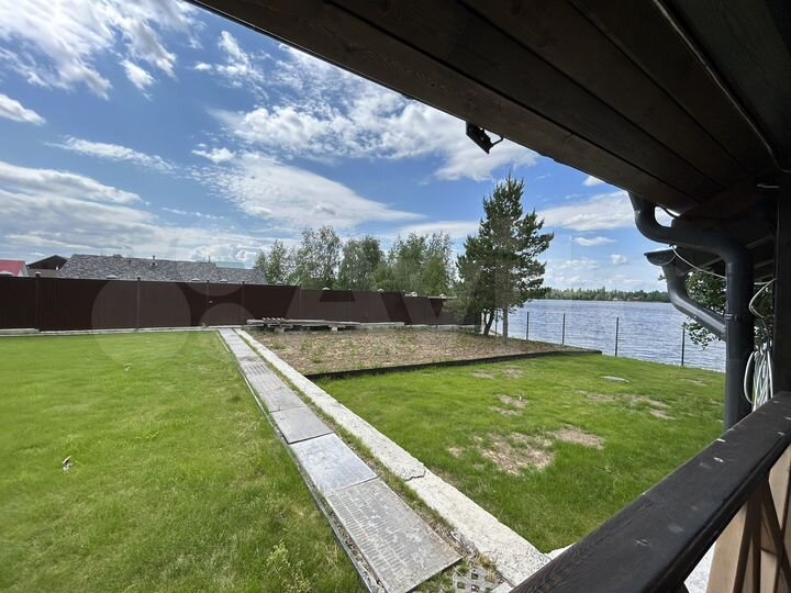 Дом 533,7 м² на участке 20 сот.