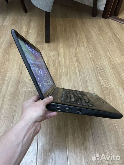 Ноутбук Dell inspiron 1545