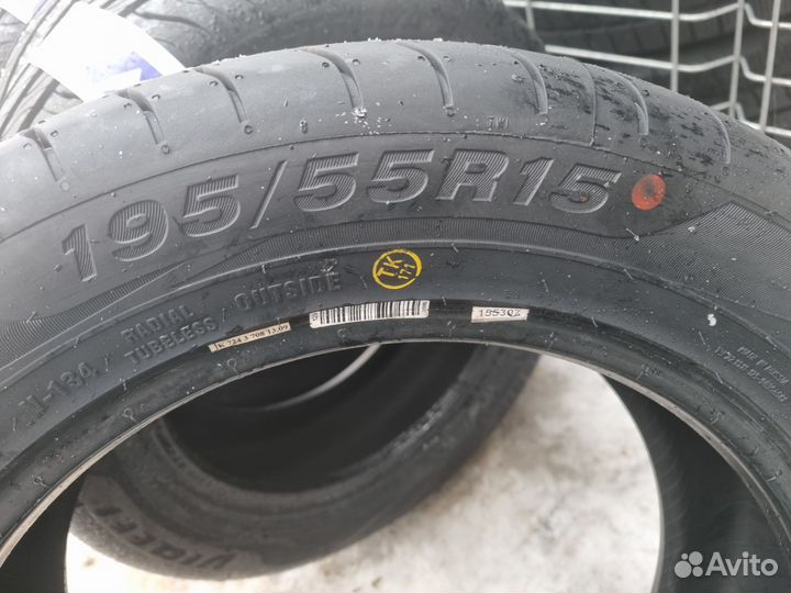 Viatti Strada 2 (V-134) 195/55 R15 89V