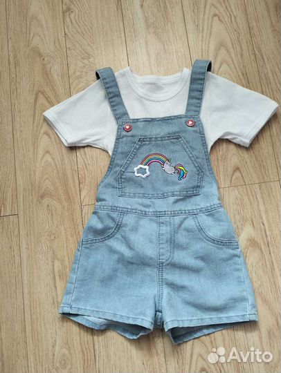 Комбинезон и футболка глория джинс