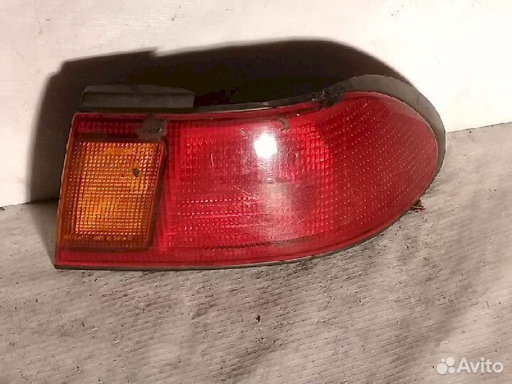 Фонарь (стоп сигнал) задний правый 46997383 правый