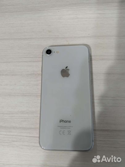 Телефон iPhone 8 64 gb