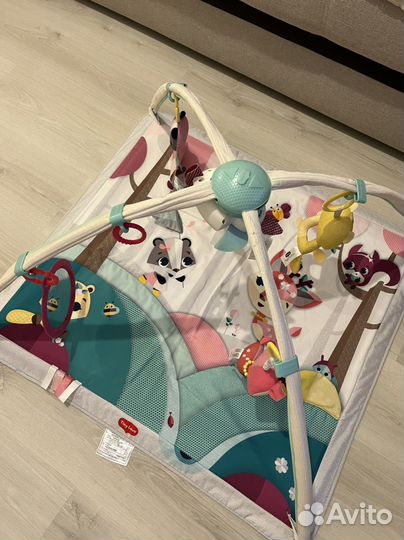 Развивающий коврик tiny love