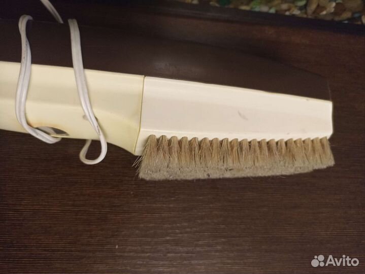 Электро-щетка ветерок 3