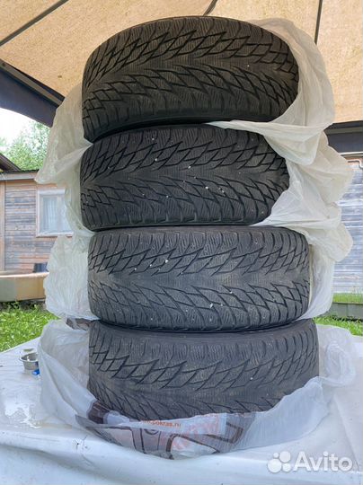 Nokian Tyres Hakkapeliitta R2 225/45 R17 94R