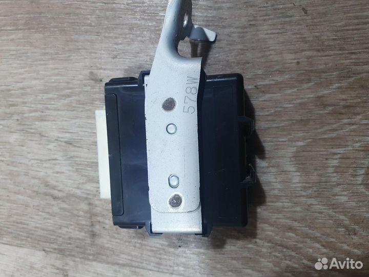 Блок управления светом F2 toyota Fortuner (2015- н.в.)