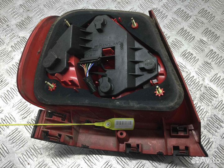 Фонарь задний правый Audi A4 Ahl